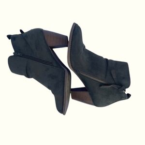 Justfab Boots Auden Ankle Booties size 8.5 olive green